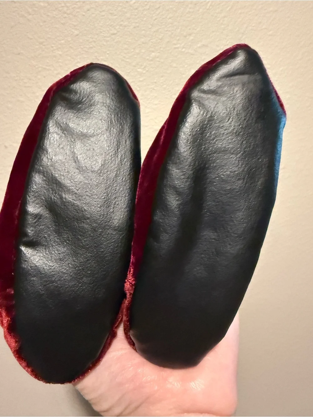 LAKU YAEKO Yamashita Velvet Toddler Slippers San Francisco Hand Made Deep Wine